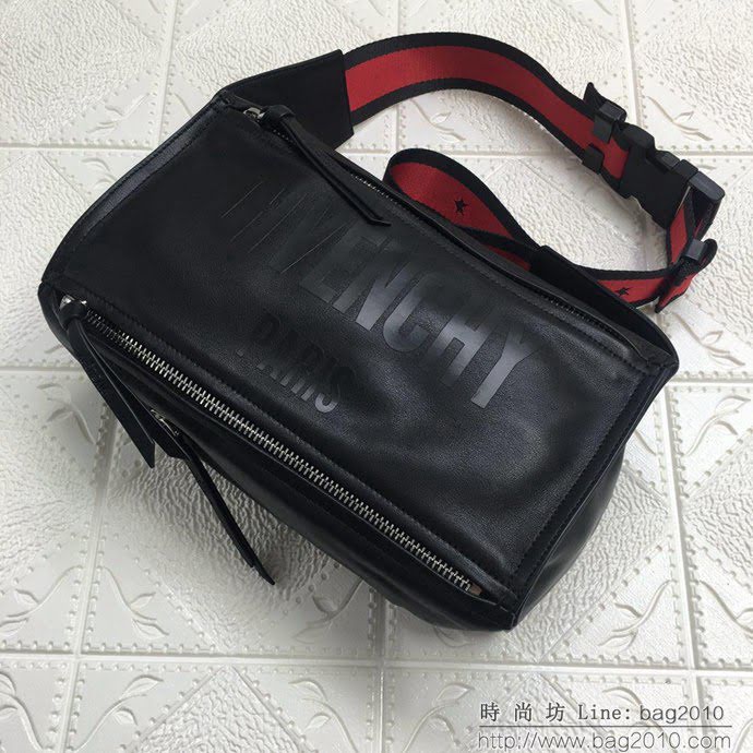 GlVENCHY紀梵希 男款 斜挎胸包 定制牛皮單肩包  tsg1242